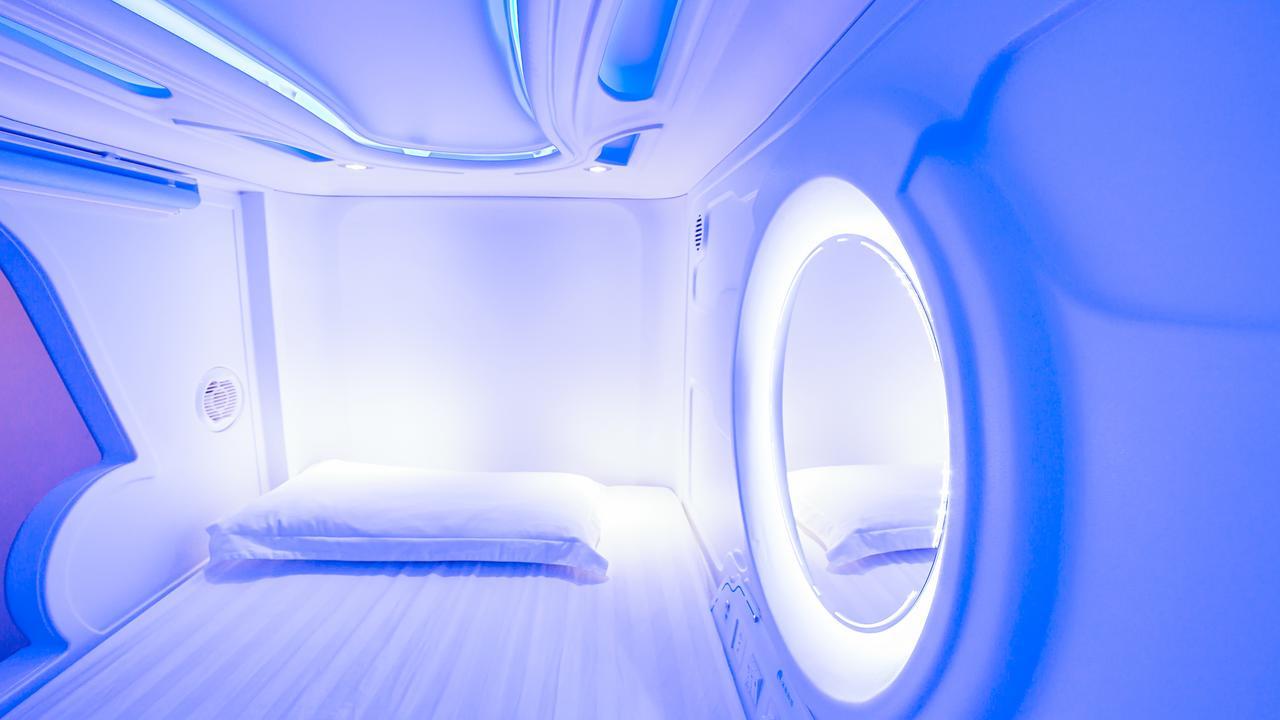 Spacepod@Com Singapore Bagian luar foto